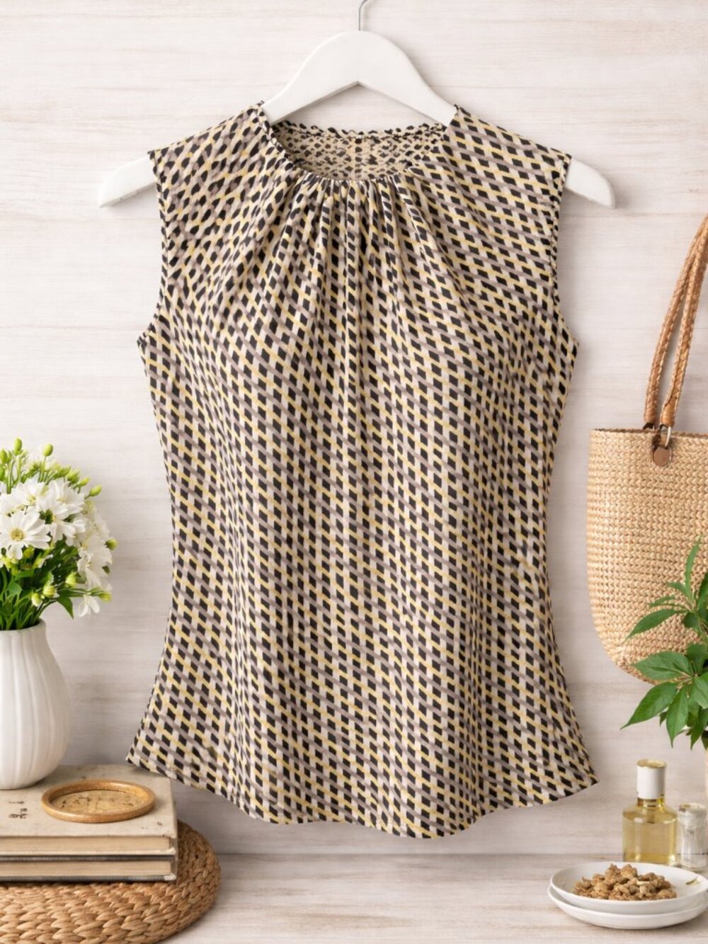 Ladies shell